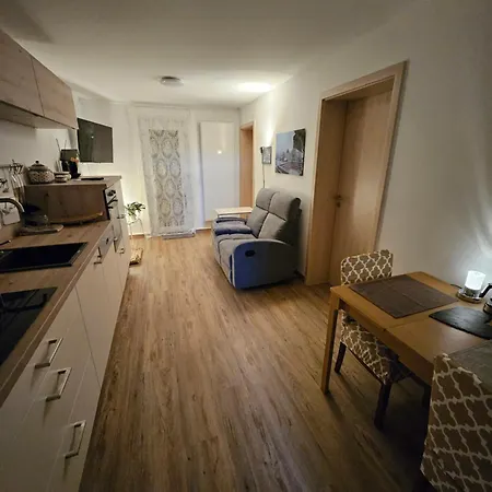 Modern, Ruhig, Gemuetlich Inmitten Der Rhoen 公寓